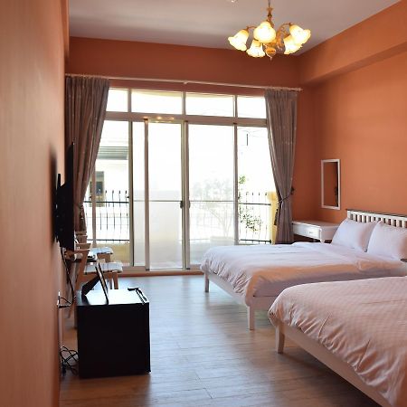 Red Roof B&B Taitung Exterior foto